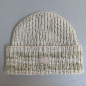 UGG Women's Cream and Gold Knit Beanie